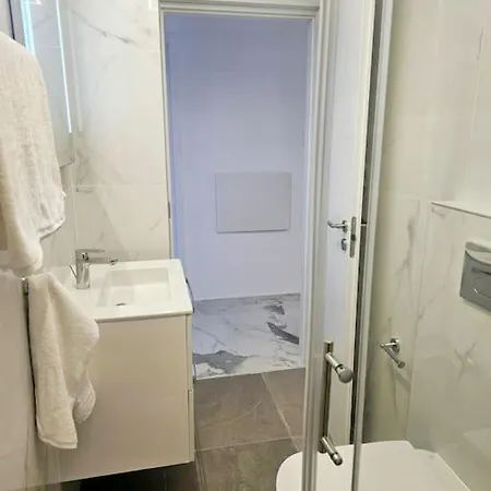 Deluxe Paphos