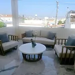 Deluxe *