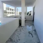 Deluxe شقة *