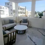 Deluxe شقة *
