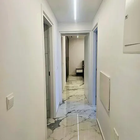 Deluxe Paphos