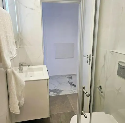Deluxe Paphos